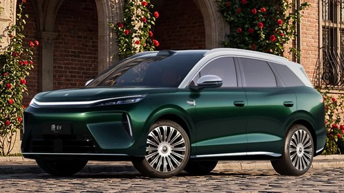 BYD показала интерьер Tang EV третьего поколения