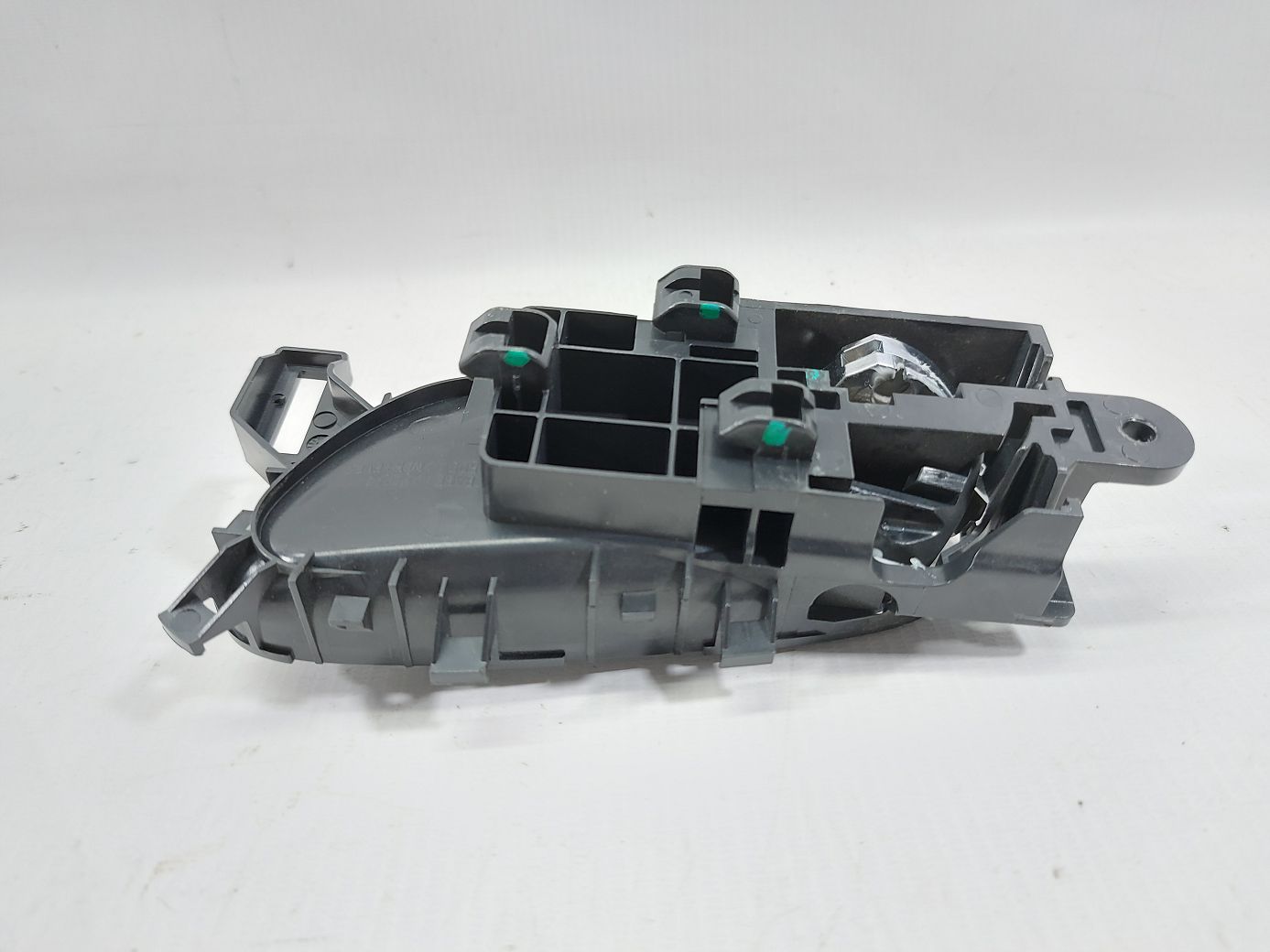 Rogue Ручка дверей передньої правої внутрішня Nissan Rogue 2014-2020 806707FL0B Nissan Rogue 4