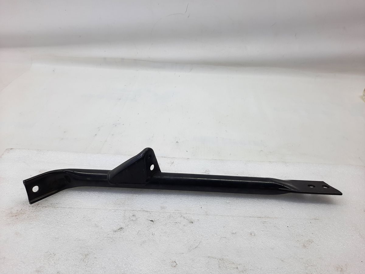 Ats. Распорка передних стаканов левая Cadillac ATS 2013-2019 22884506 Cadillac ATS