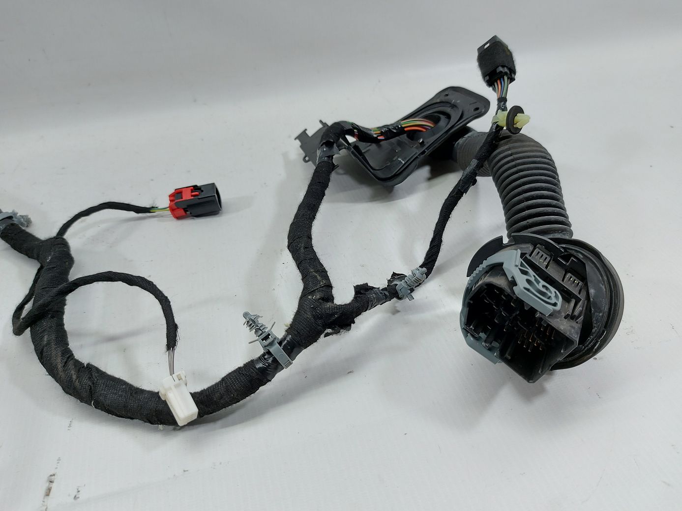 Dart Проводка двери передней левой Dodge Dart 2013-2016 68239389AA Dodge Dart 2