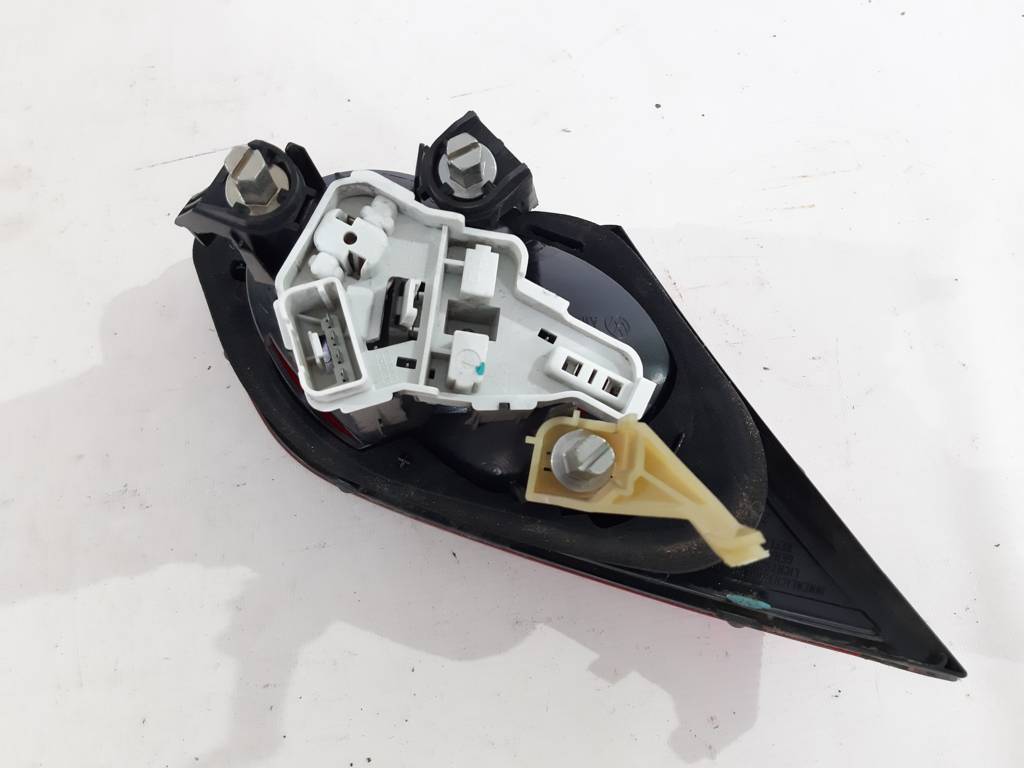Passat cc Фонарь крышки багажника правый Volkswagen Passat CC 2009-2012 3C8945094F Volkswagen Passat CC 14