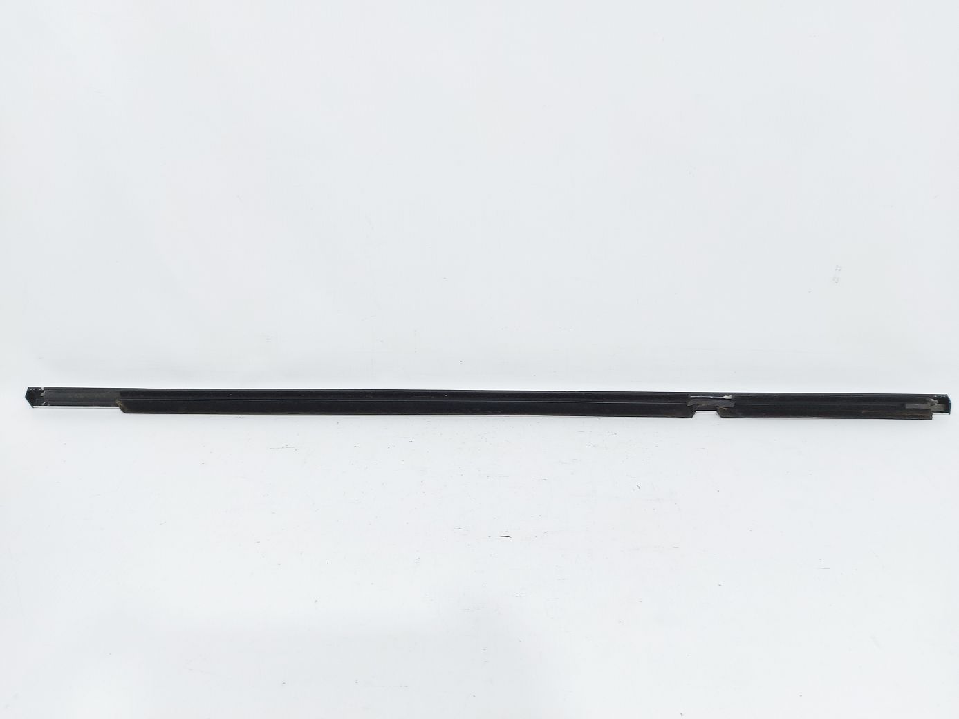 Cruze Ущільнювальна гумка скла двері задньої лівої зовнішня Chevrolet Cruze 2011-2012 95464668 Chevrolet Cruze 4