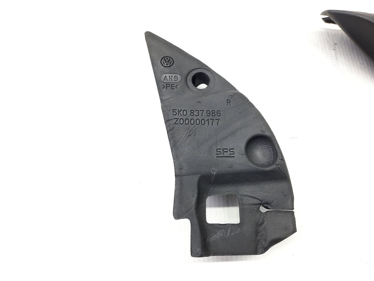 Golf Кутник внутрішній під динамік двері передньої правої Volkswagen Golf 2010-2014 5K0837974K82V Volkswagen Golf 2 Golf Кутник внутрішній під динамік двері передньої правої Volkswagen Golf 2010-2014 5K0837974K82V Volkswagen Golf 2