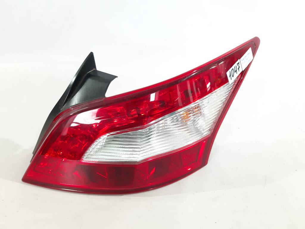 Maxima Фонарь задний правый Nissan Maxima 2009-2012 265509N00B Nissan Maxima 7