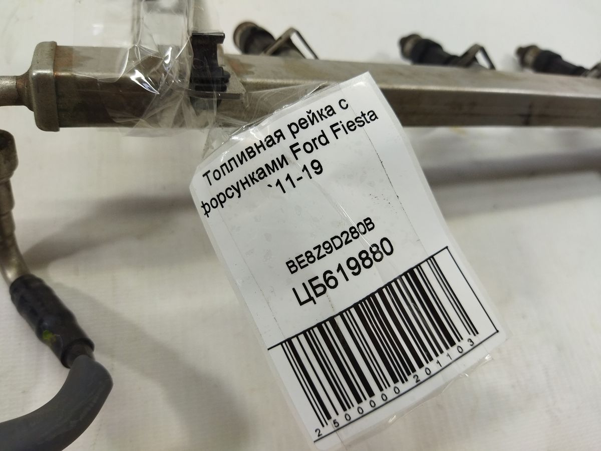 Fiesta Топливная рейка с форсунками Ford Fiesta 2011-2019 BE8Z9D280B Ford Fiesta 5
