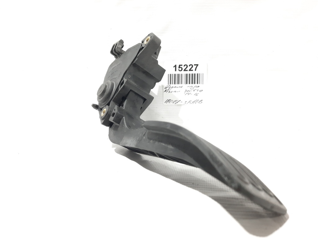Sentra. Педаль газу Nissan Sentra 2014-2016 180023RA0B Nissan Sentra