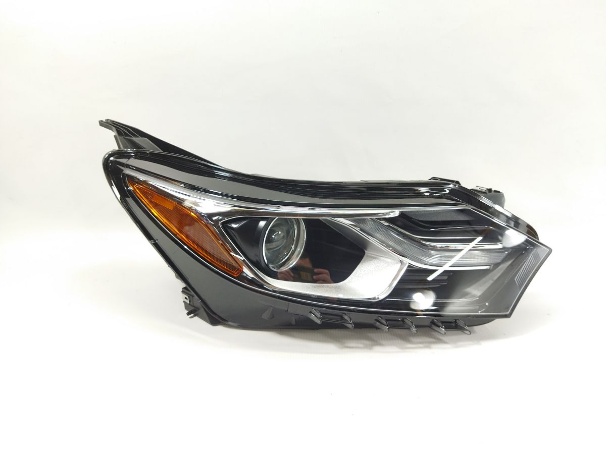 Фари головного світла. Фара передня права (HALOGEN) Chevrolet Equinox 2017-2020 84258448 Chevrolet Equinox Фари головного світла. Фара передня права (HALOGEN) Chevrolet Equinox 2017-2020 84258448 Chevrolet Equinox