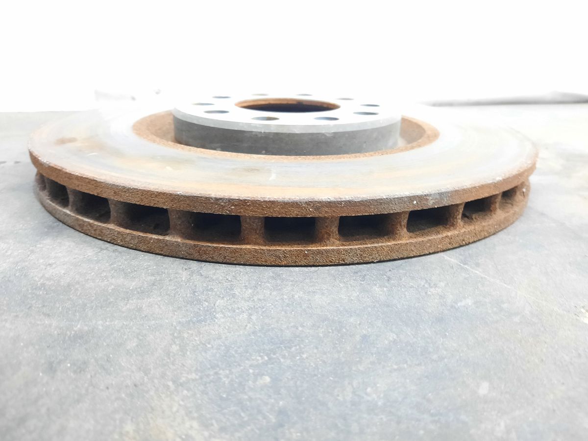 Dart Диск тормозной передний левый/правый Dodge Dart 2013-2019 68257206AA Dodge Dart 2