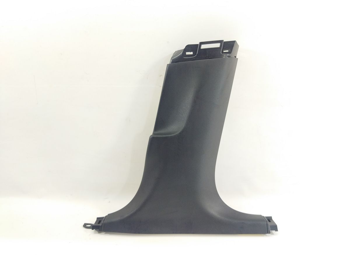 Model 3. Накладка стойки центральной нижняя правая Tesla Model 3 2020-2024 108629900K Tesla Model 3