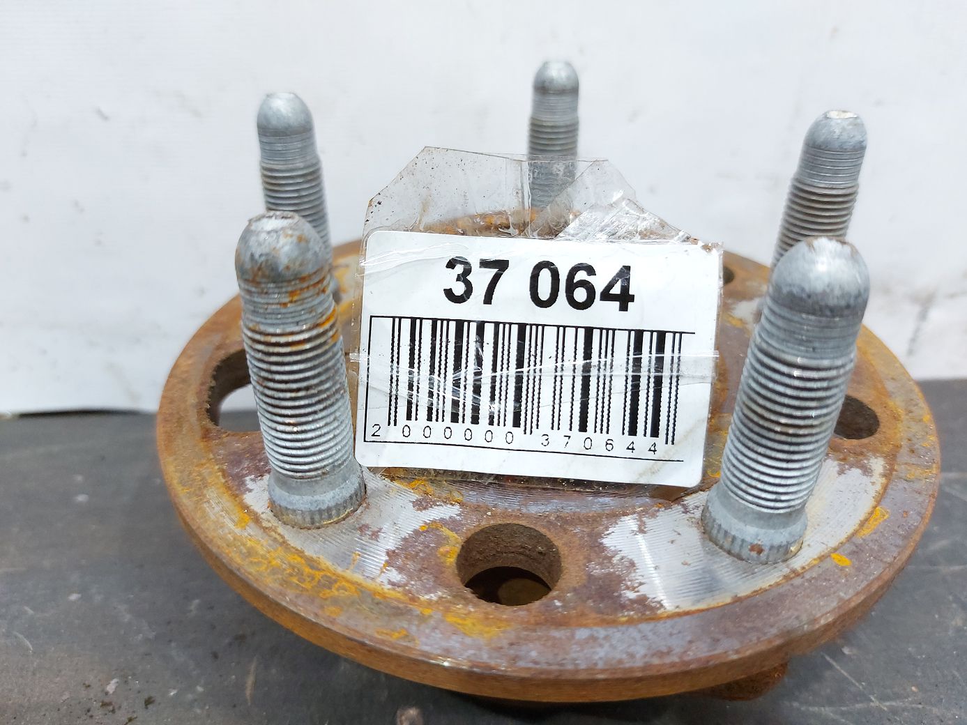 Equinox Ступиця передня ліва/права Chevrolet Equinox 2010-2017 13507374 Chevrolet Equinox 8