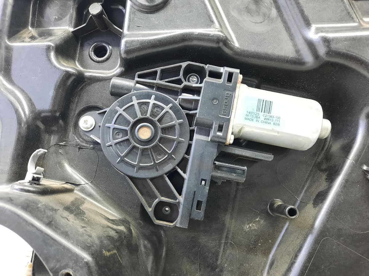 Journey Плита стеклоподъёмника двери задней правой Dodge Journey 2011-2020 68103380AA Dodge Journey 4