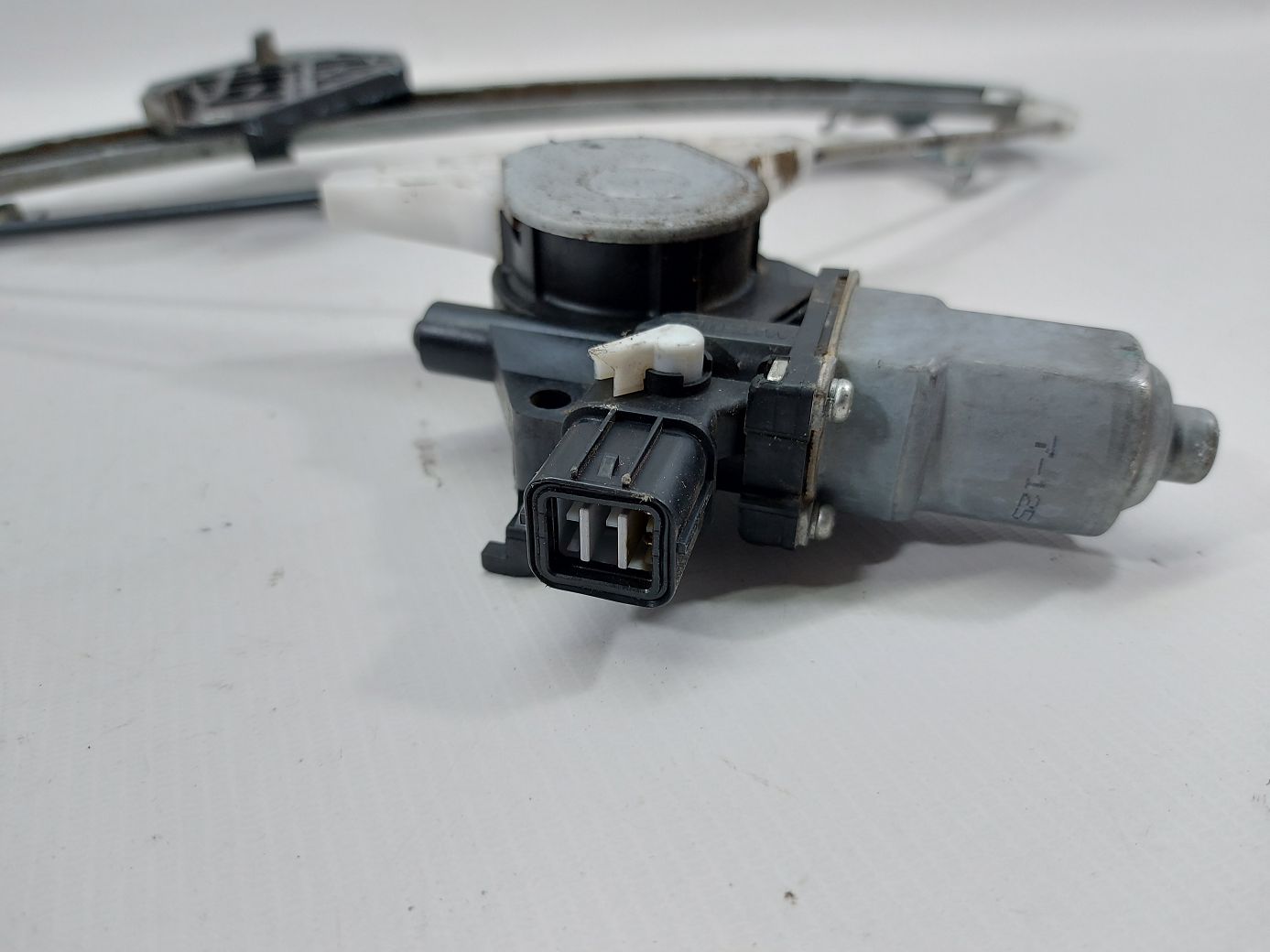 Forester Склопідйомник дверей задньої правої Subaru Forester 2009-2013 61042SC001 Subaru Forester 2