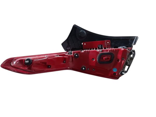 Товары с дефектами Фонарь задний правый (паяный) Cadillac XT5 `17-19 84057090 Cadillac XT5 6