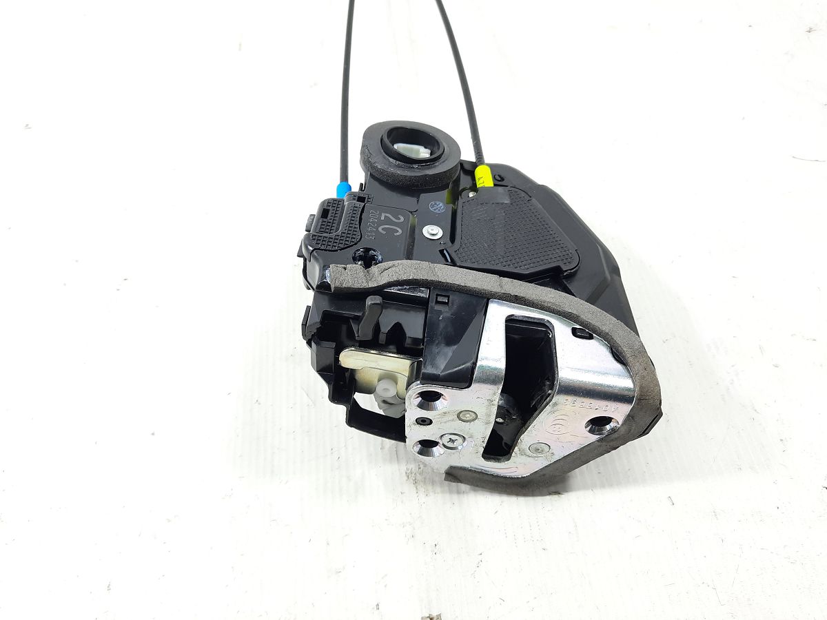 Prius Замок двери задней правой Toyota Prius 2012-2019 6905042021 Toyota Prius 4