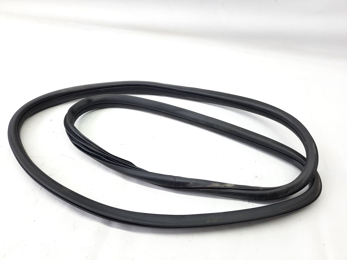 Ats Ущільнювальна гумка отвору дверей задньої лівої/правої Cadillac ATS 2013-2018 23124161 Cadillac ATS 3