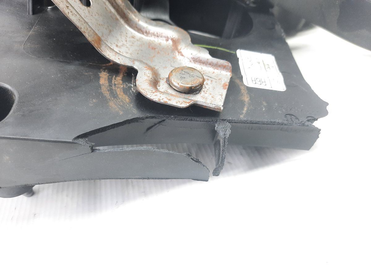 Trax Педаль гальма Chevrolet Trax 2017 84090726 Chevrolet Trax 6