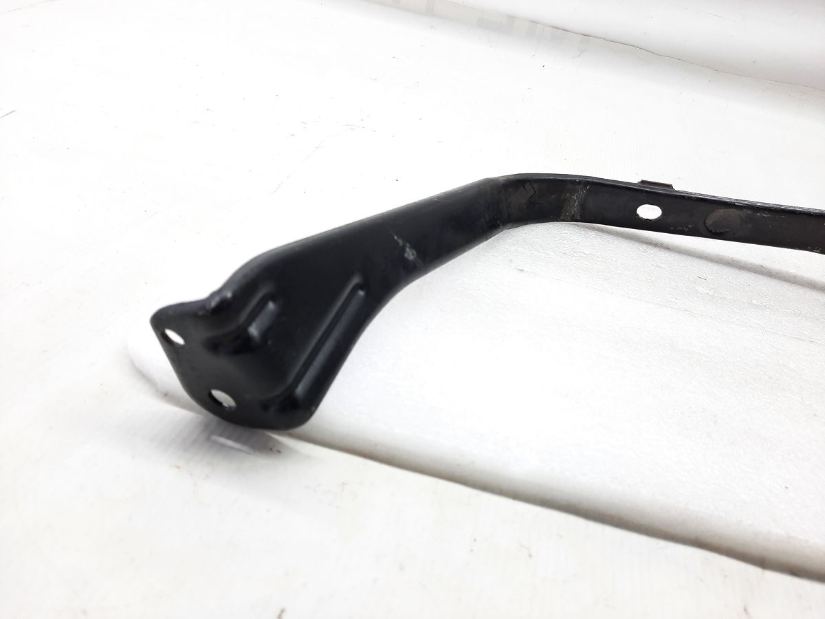 Charger Крепление топливного бака правое Dodge Charger 2006-2021 4578652AB Dodge Charger 2