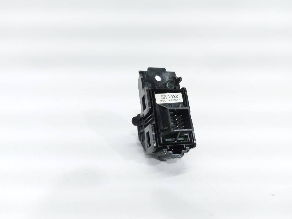 Regal Важель гальма стоянки (кнопка) Buick Regal 2014-2017 9060789 Buick Regal 3