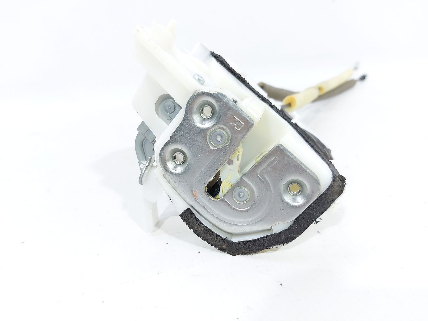2 Замок дверей задньої правої Mazda 2 2011-2014 D65172310D Mazda 2 3 2 Замок дверей задньої правої Mazda 2 2011-2014 D65172310D Mazda 2 3