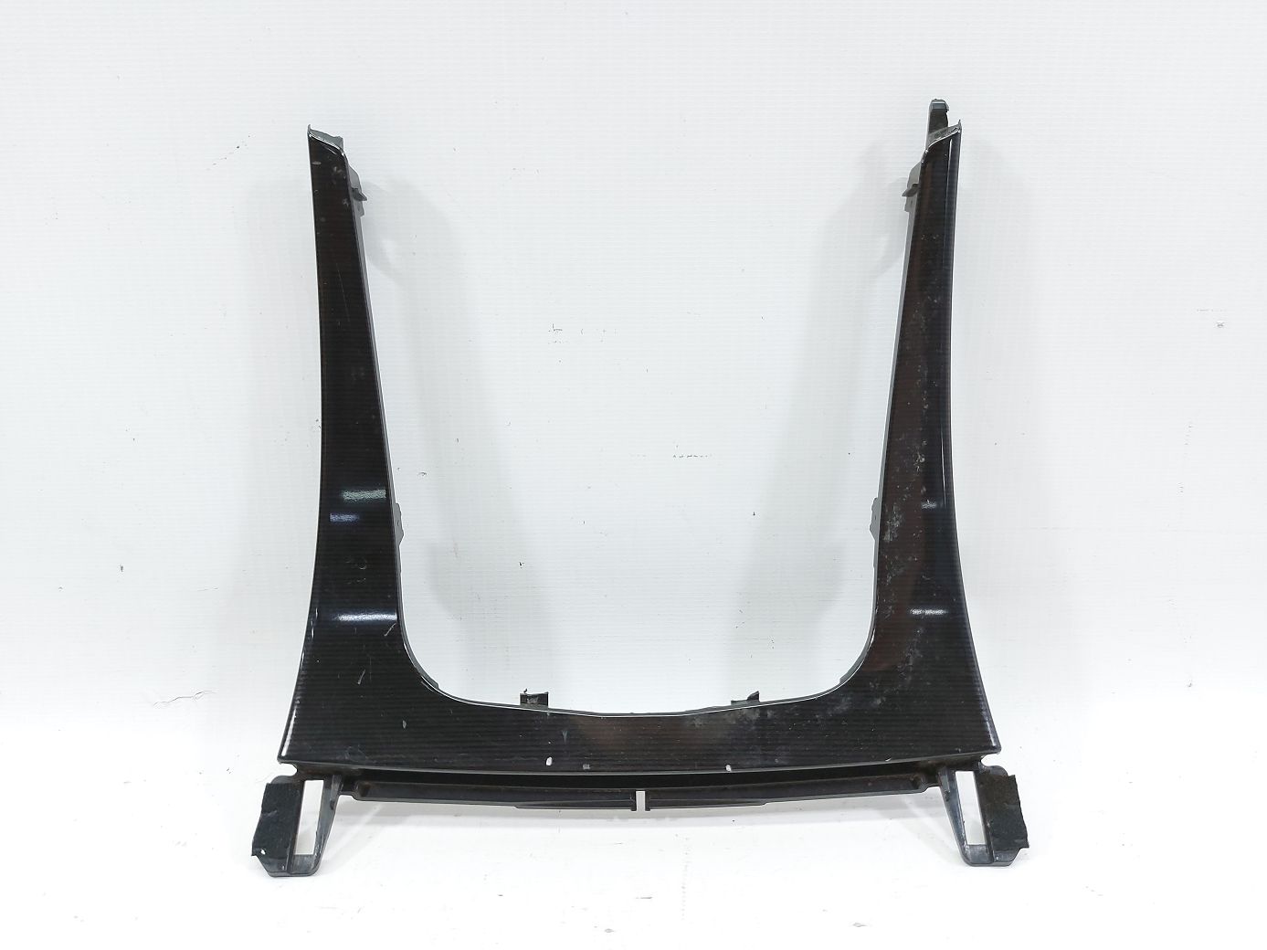 Regal. Накладка центральной консоли передняя Buick Regal 2014-2016 22937394 Buick Regal