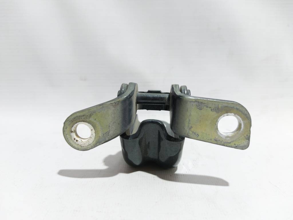 Ats Петля двери задней левой нижняя Cadillac ATS 2013-2018 13501715 Cadillac ATS 9