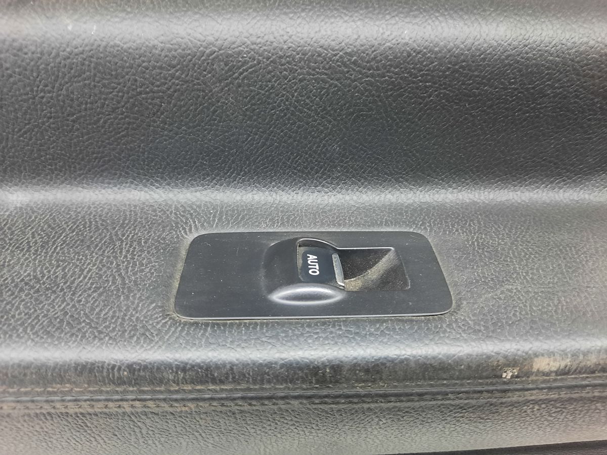 Mkt Карта двери задней левой (черная) (кожа с шторкой) Lincoln MKT 2013-2019 EE9Z7427407AA Lincoln MKT 3