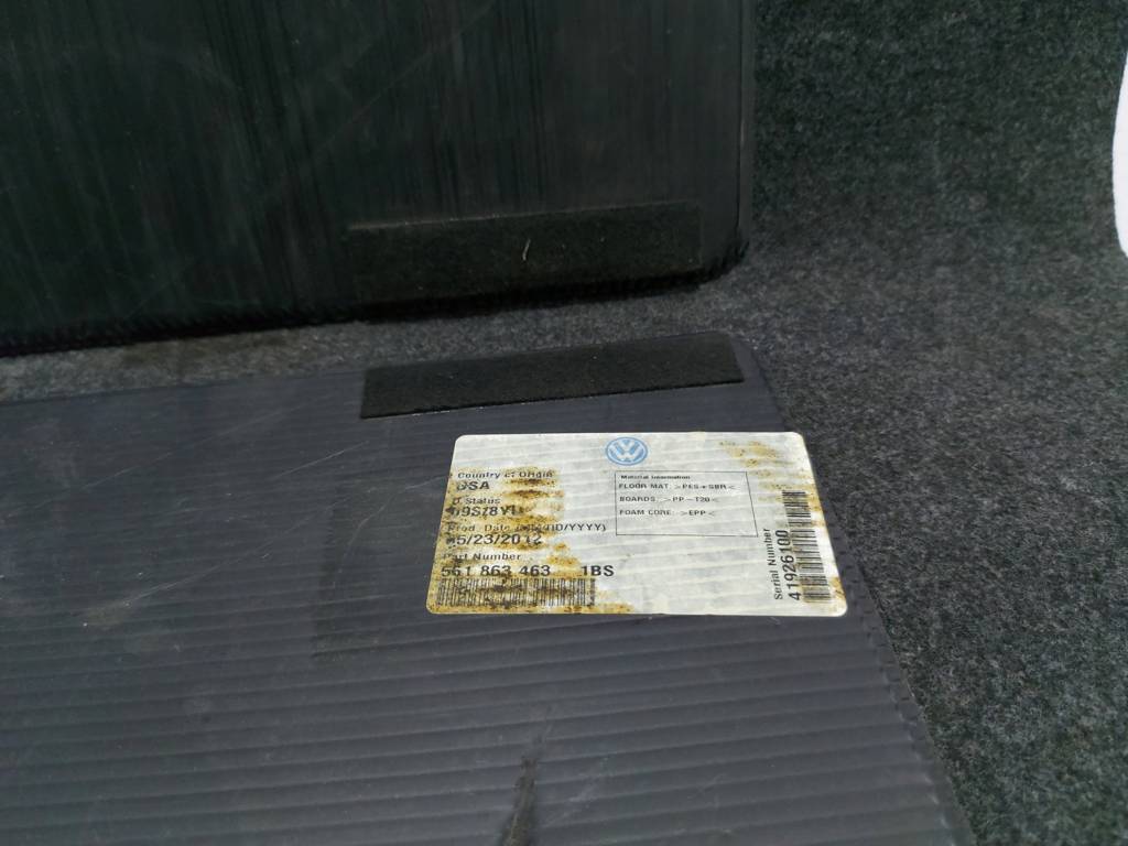 Passat s Ковровое покрытие багажного отделения (люк) Volkswagen Passat S 2012-2020 561863463B1BS Volkswagen Passat S 5