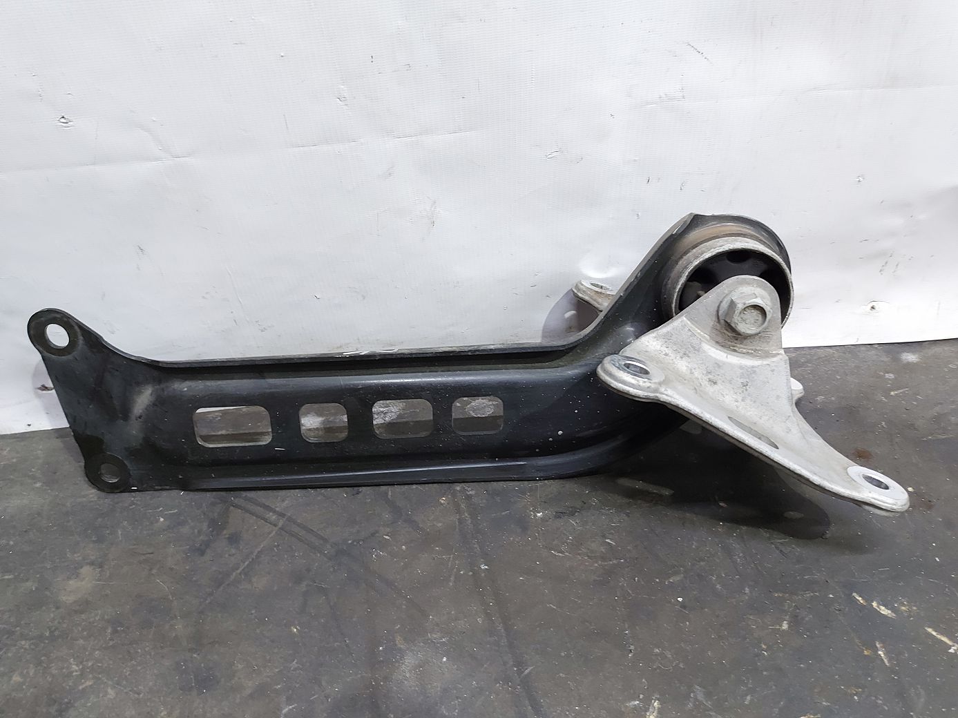 Malibu Рычаг задний продольный правый Chevrolet Malibu 2016-2021 23328164 Chevrolet Malibu 2