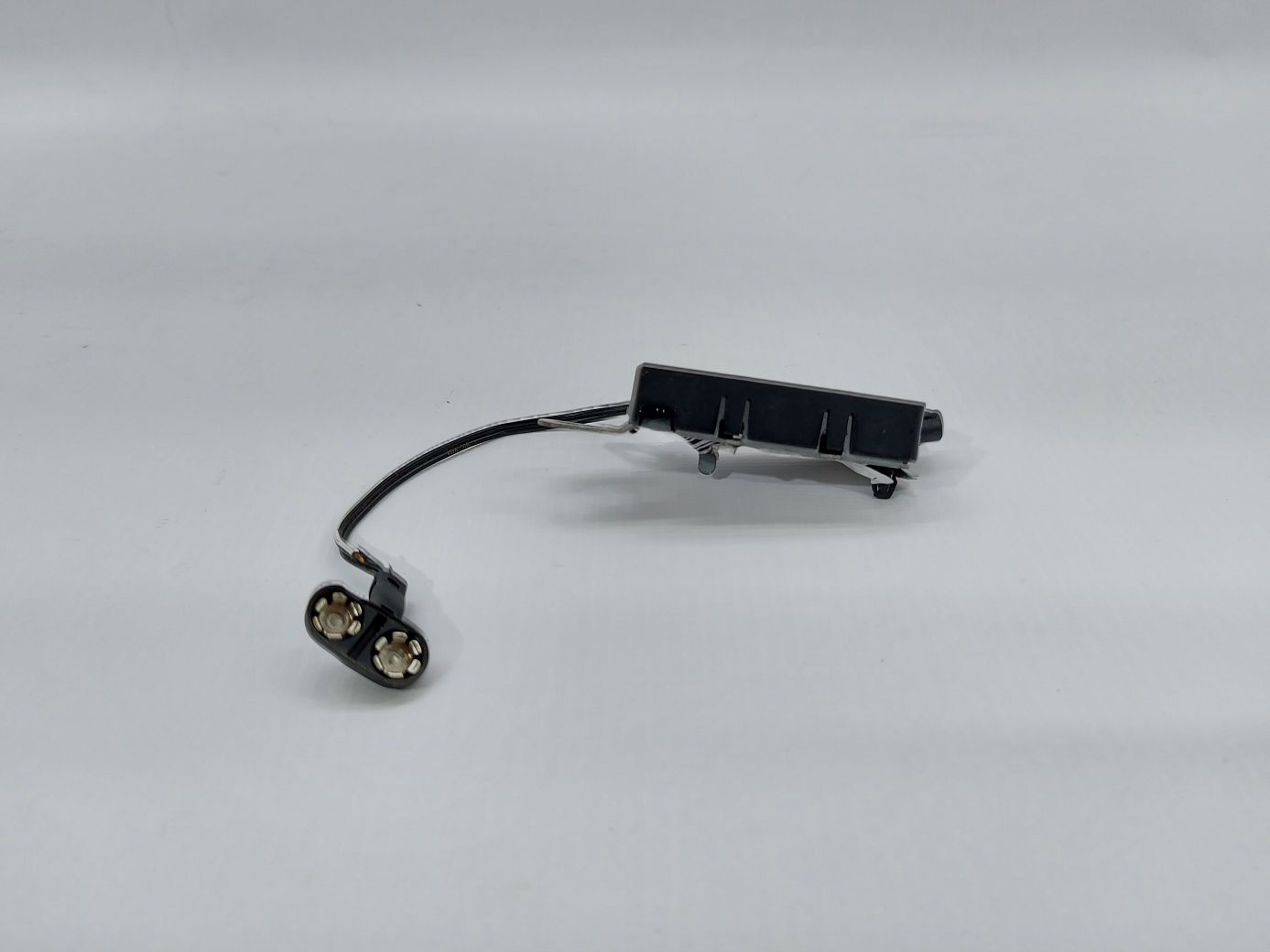 Cruze Підсилювач антени Chevrolet Cruze 2017 39089948 Chevrolet Cruze 2