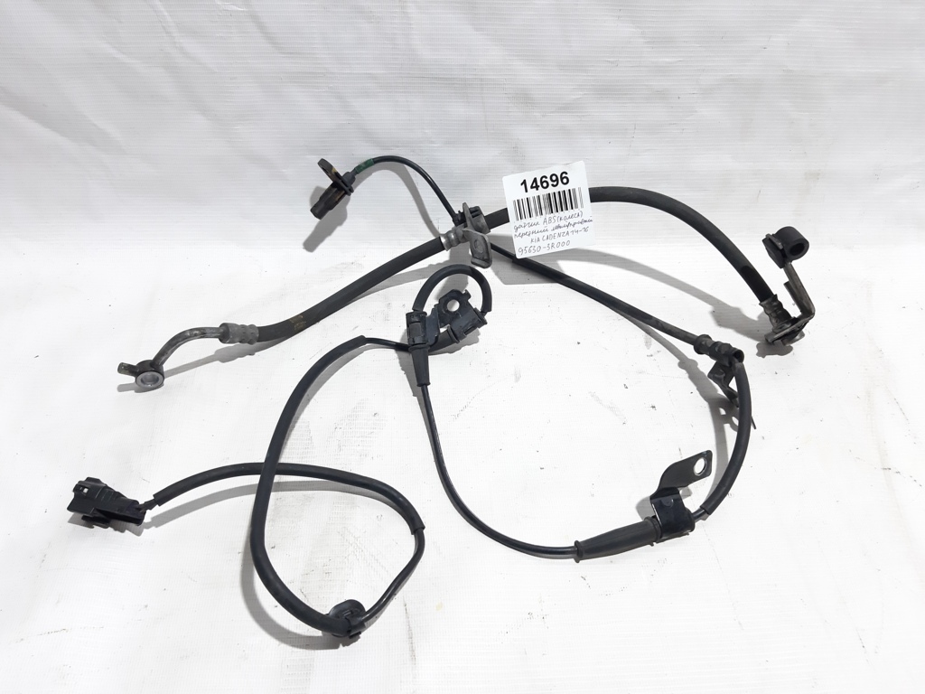 Cadenza. Датчик ABS колес передних левый/правый Kia CADENZA 2014-2016 956303R000 Kia CADENZA