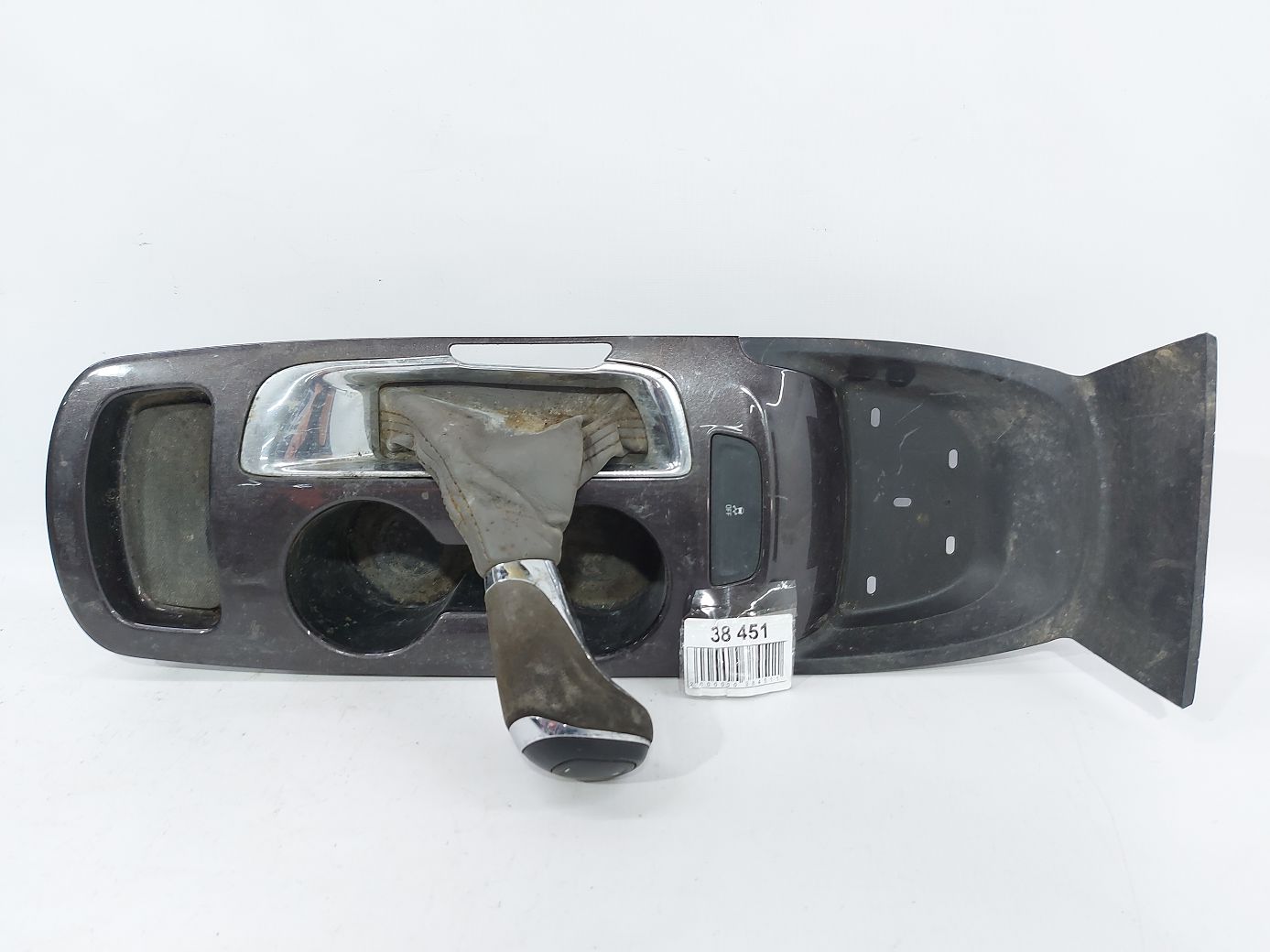 Malibu. Накладка центральної консолі Chevrolet Malibu 2016-2020 84647971 Chevrolet Malibu