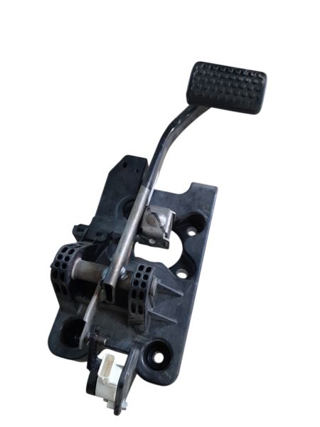 Bolt. Педаль тормоза Chevrolet Bolt EV 2017-2023 42723147 Chevrolet Bolt EV