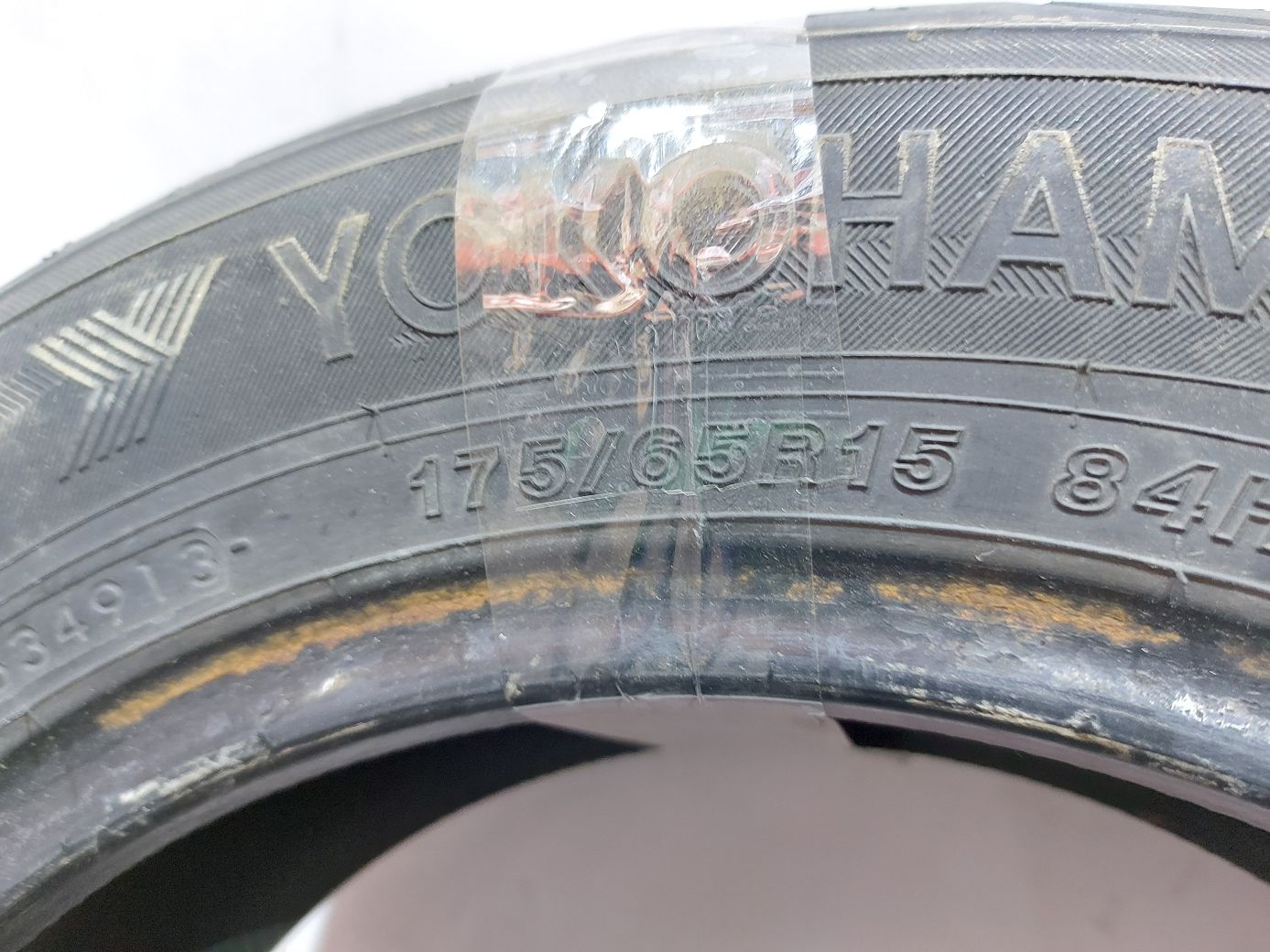  Гума Yokohama Avid Envigor 175/65R15 (Honda Insight) 7