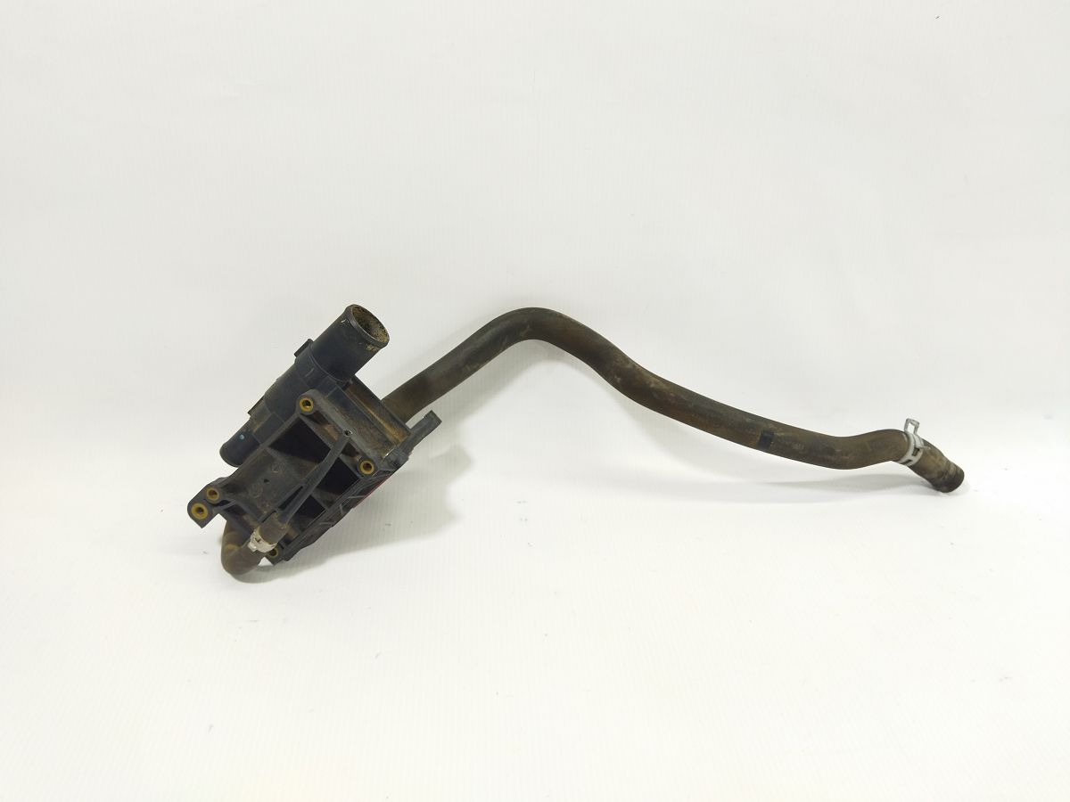 Fusion. Фланец системы охлаждения Ford Fusion 2013-2020 CJ5Z 8K556A Ford Fusion