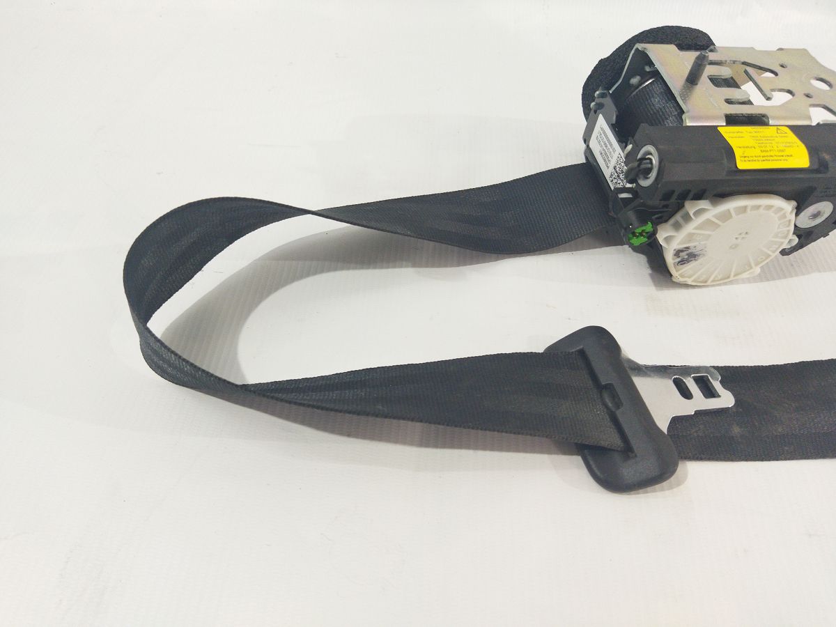 S60 Ремінь безпеки задній центральний Volvo S60 2012-2018 39822961 Volvo S60 2