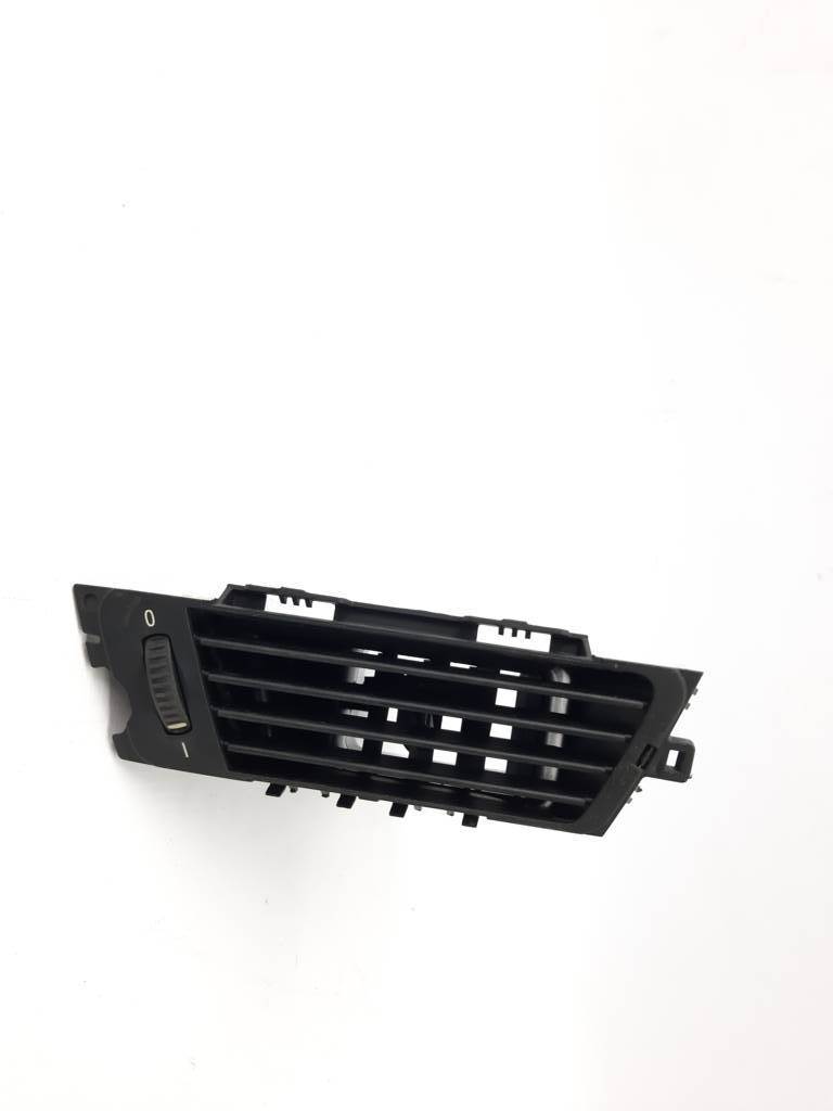 328i xdrive. Повітропровід торпеди правий BMW 328i xDrive 2006-2012 64229130460 BMW 328i xDrive
