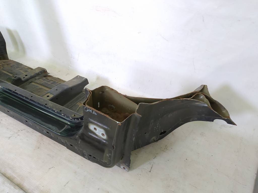 Fusion Стойка центральная правая Ford Fusion 2013-2017 DS7Z5424300D Ford Fusion 5