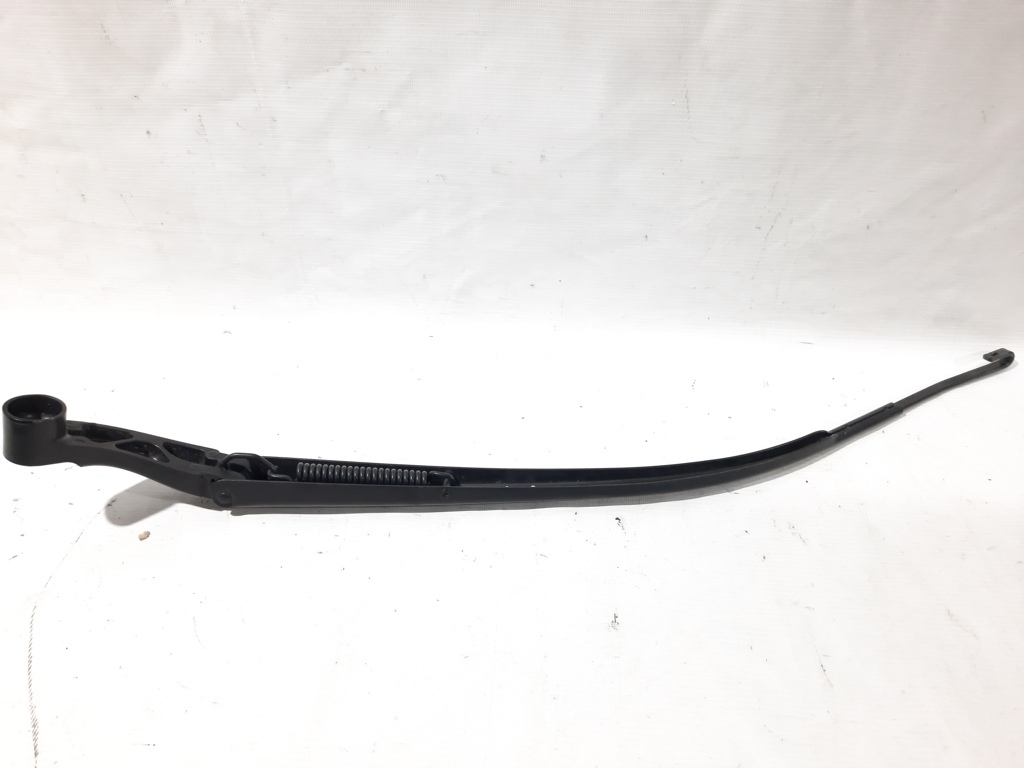 3 Рычаг стеклоочистителя левый Mazda 3 2014-2018 BHN967321 Mazda 3 9