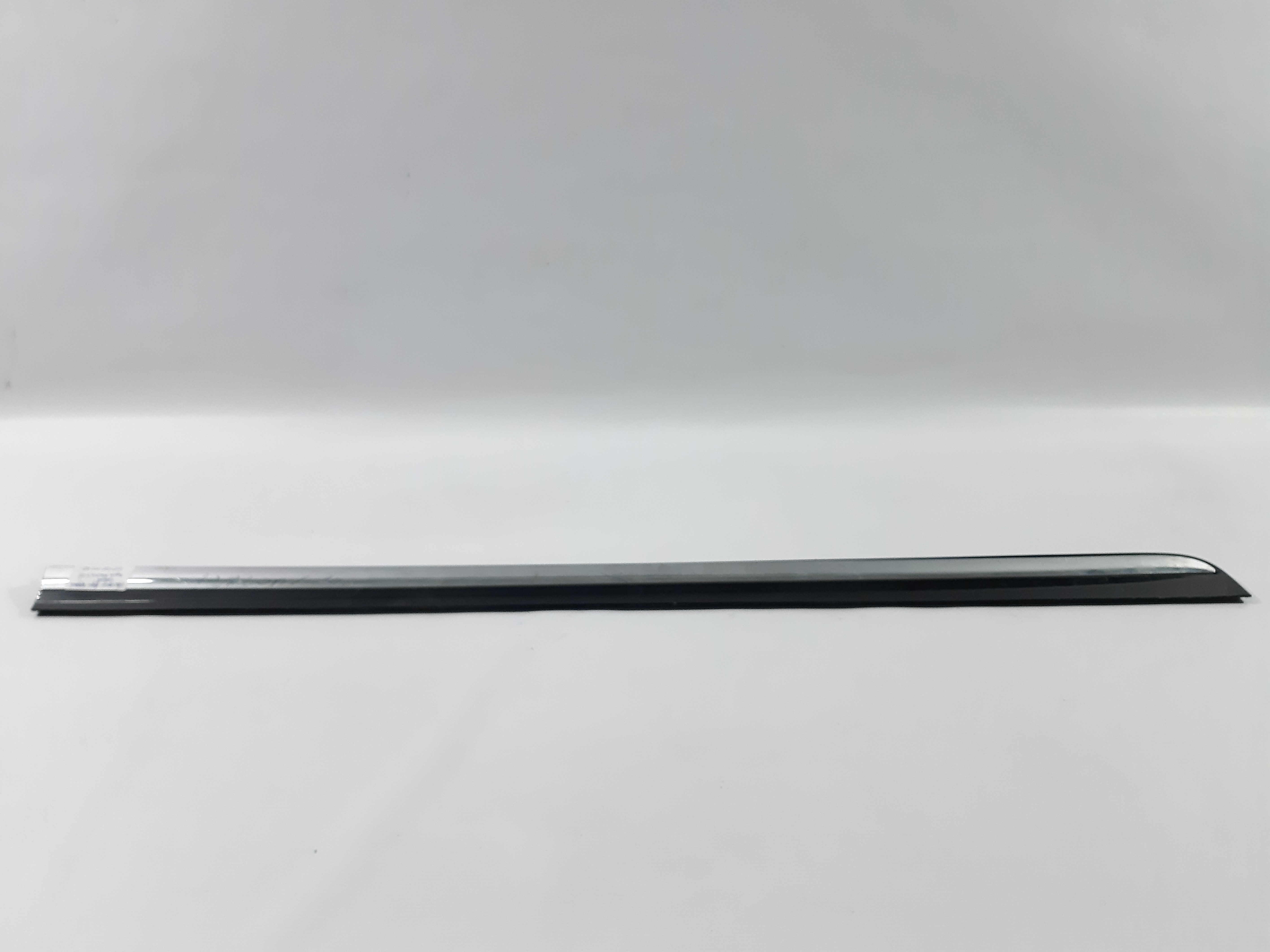 Avalon. Молдинг двери передней левой Toyota Avalon 2011-2012 7507207020A0 Toyota Avalon