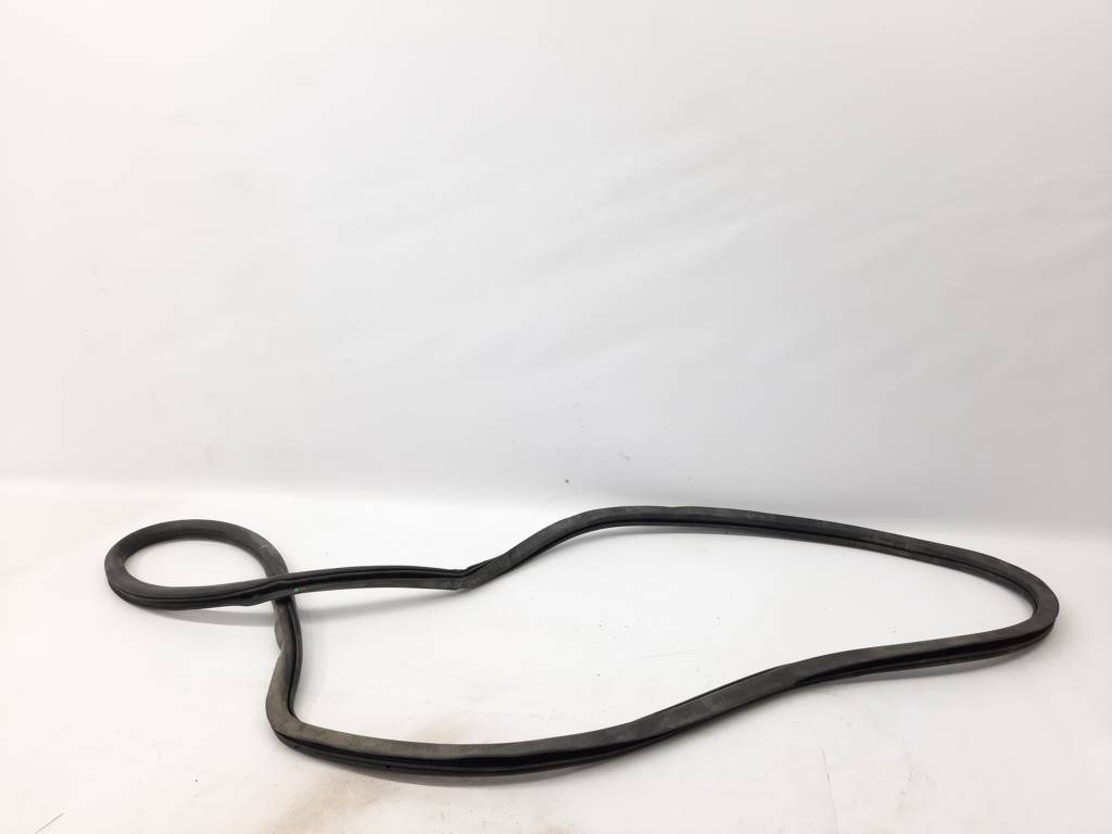 Dart Ущільнювальна гумка отвору дверей задньої лівої/правої Dodge Dart 2013-2019 68085078AF Dodge Dart 24