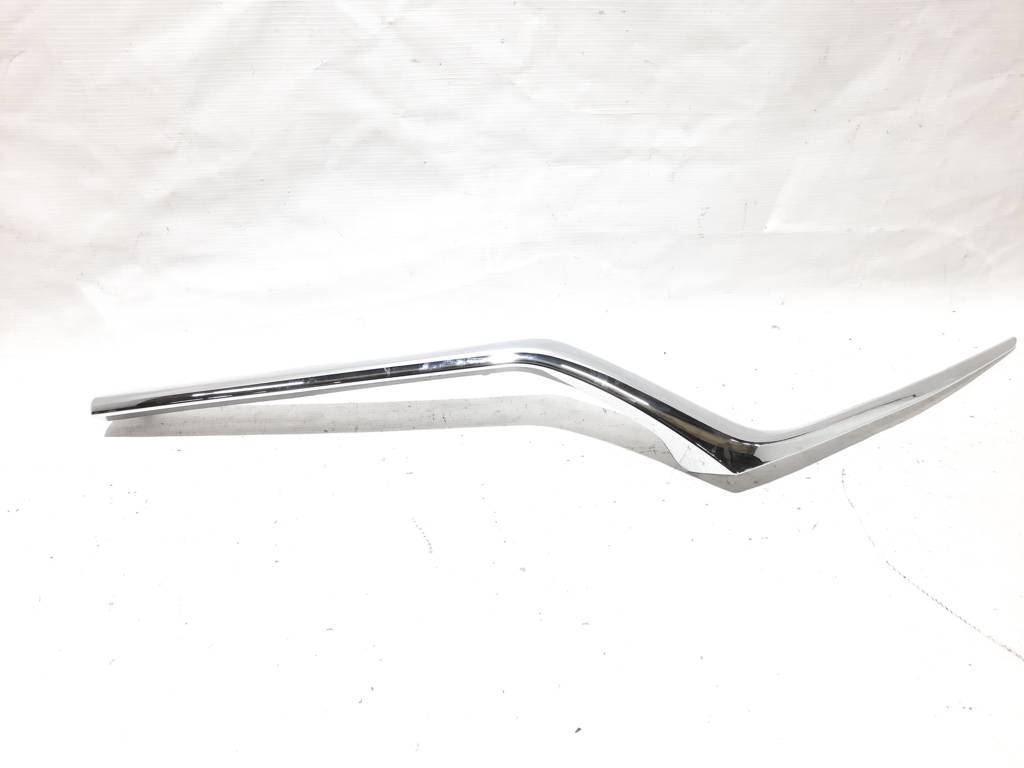 Кронштейни кріплення решітки радіатора. Молдинг решітки радіатора лівий Honda CR-V `17-19 Honda CR-V