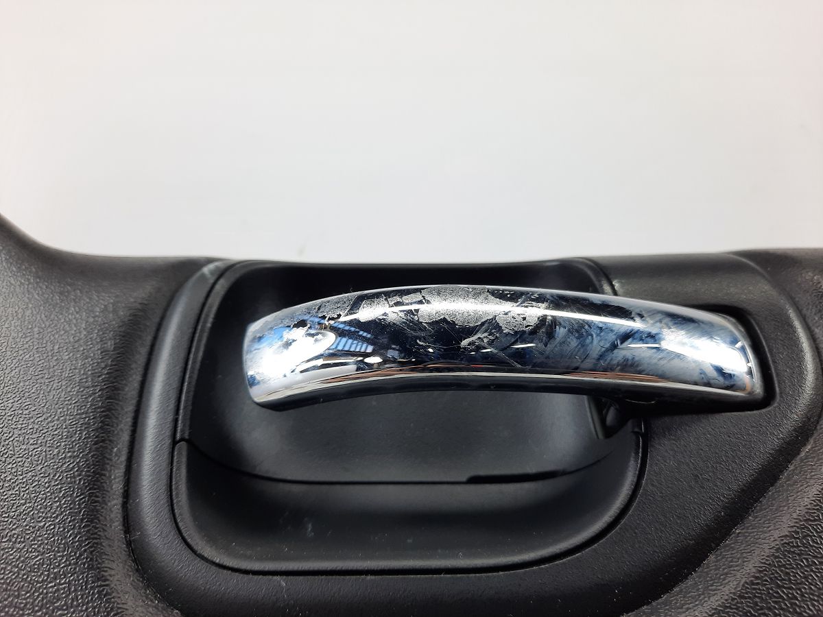 Compass Карта двери передняя правая Jeep Compass 2013-2017 1UC261DVAD Jeep Compass 4