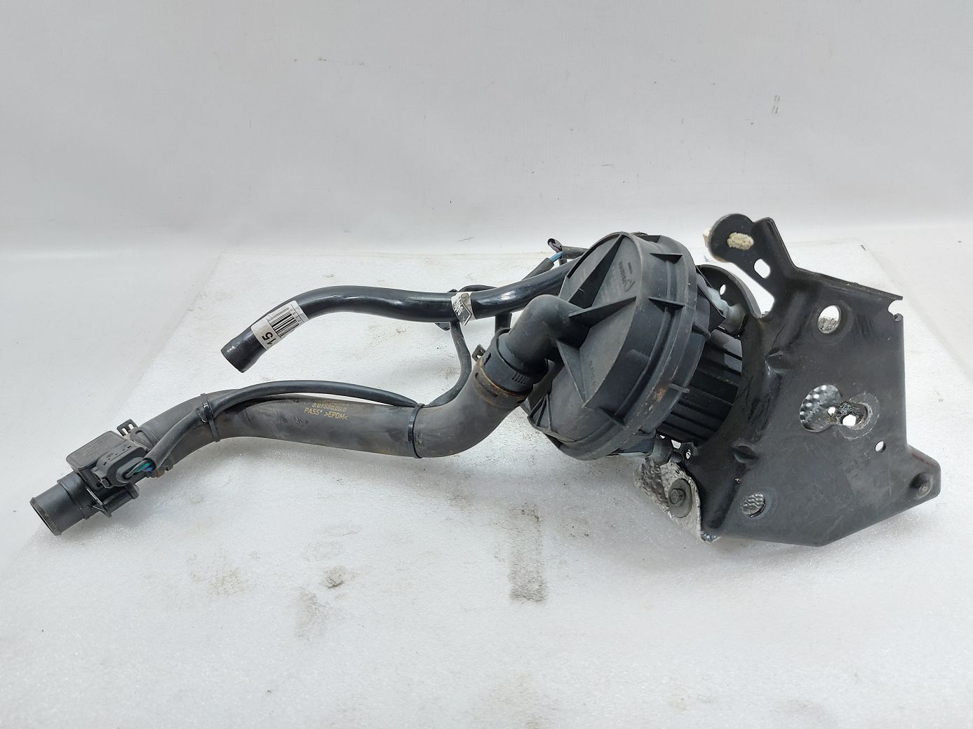 Avenger Насос повітряний (вторинний) Dodge Avenger 2008-2014 4891832AB Dodge Avenger 3