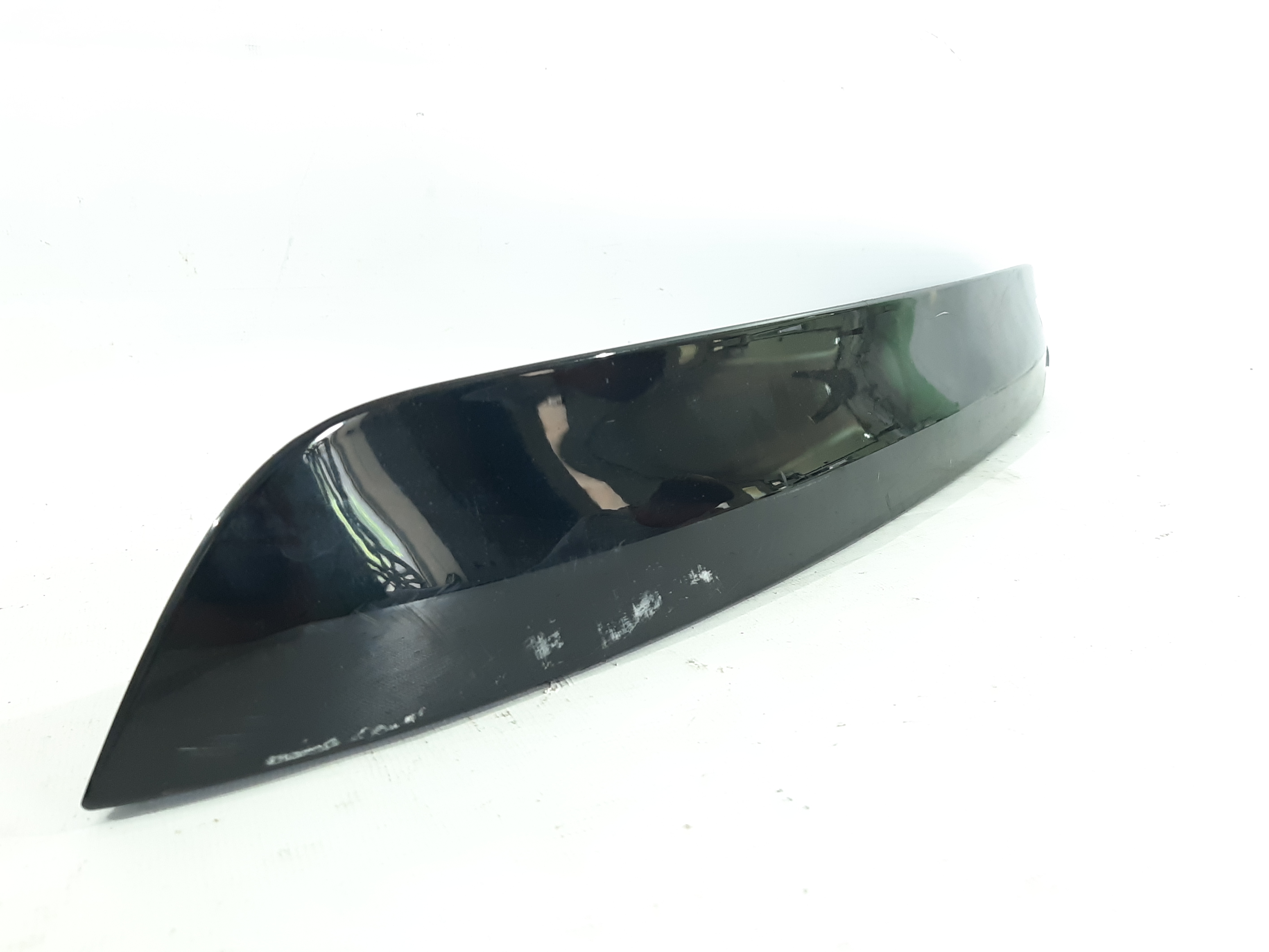 Versa note Молдинг кришки багажника підсвічування номера Nissan Versa Note 2014-2019 908103VY0H Nissan Versa Note 2 Versa note Молдинг кришки багажника підсвічування номера Nissan Versa Note 2014-2019 908103VY0H Nissan Versa Note 2