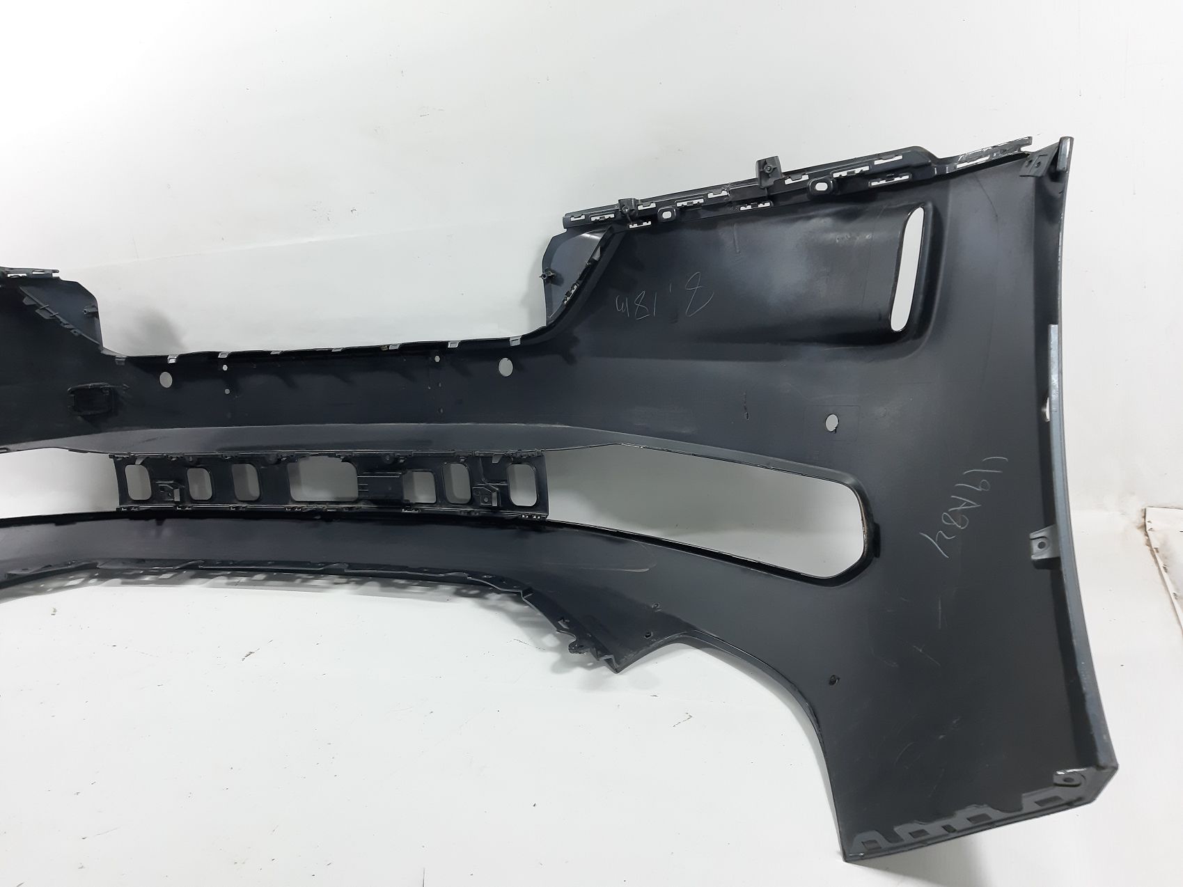 Передні бампери Бампер передній Zeekr 1 2022 8892500363C16 34