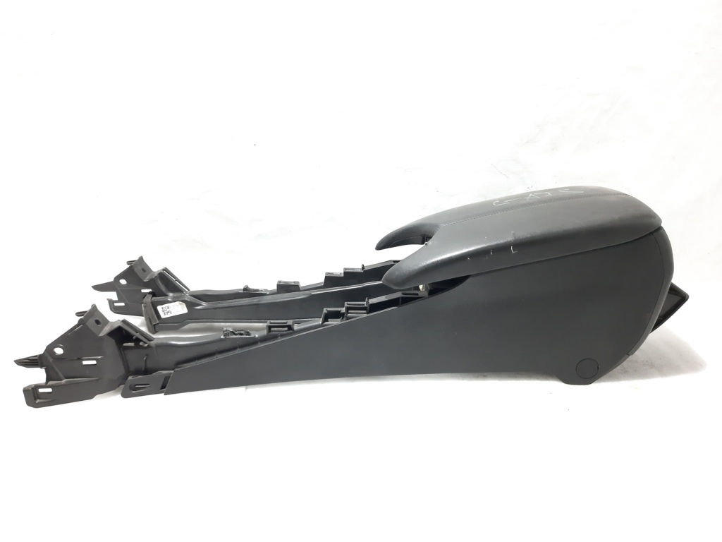 Ats Подлокотник Cadillac ATS 2015-2019 23235313 Cadillac ATS 2