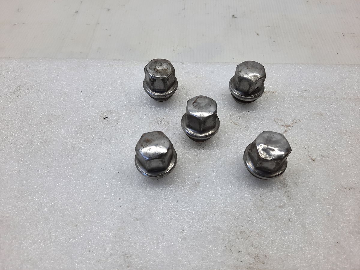 Charger. Гайка колесная Dodge Charger 2011-2021 6509873AA Dodge Charger