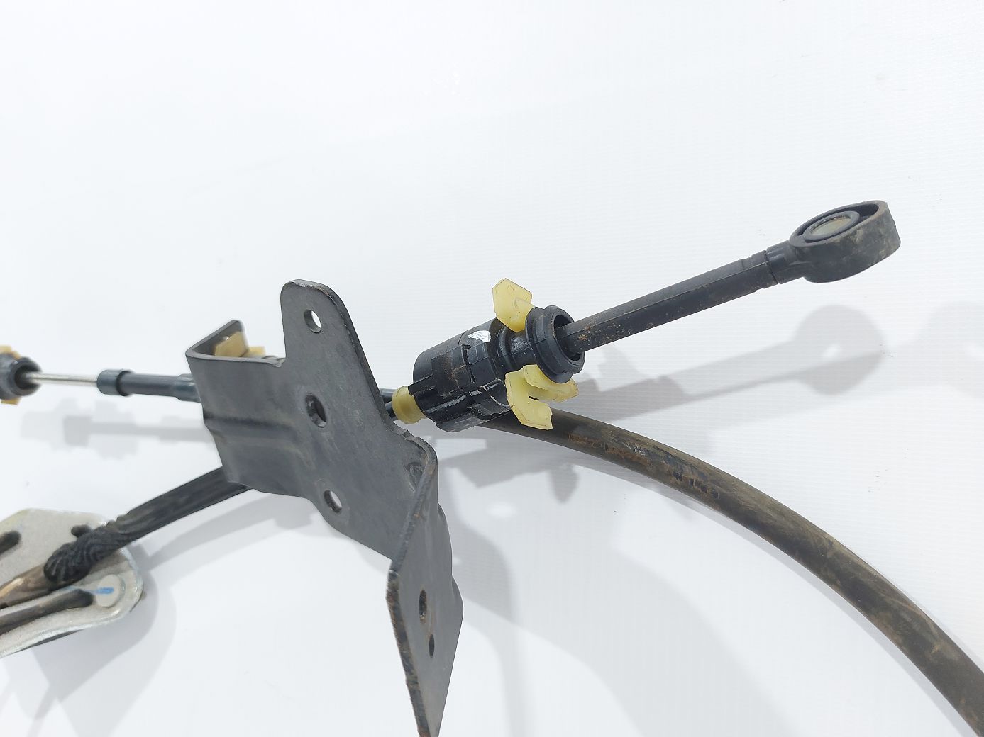 Fiesta sedan Трос АКПП Ford Fiesta sedan 2011-2019 DBZ7E395E Ford Fiesta sedan 3