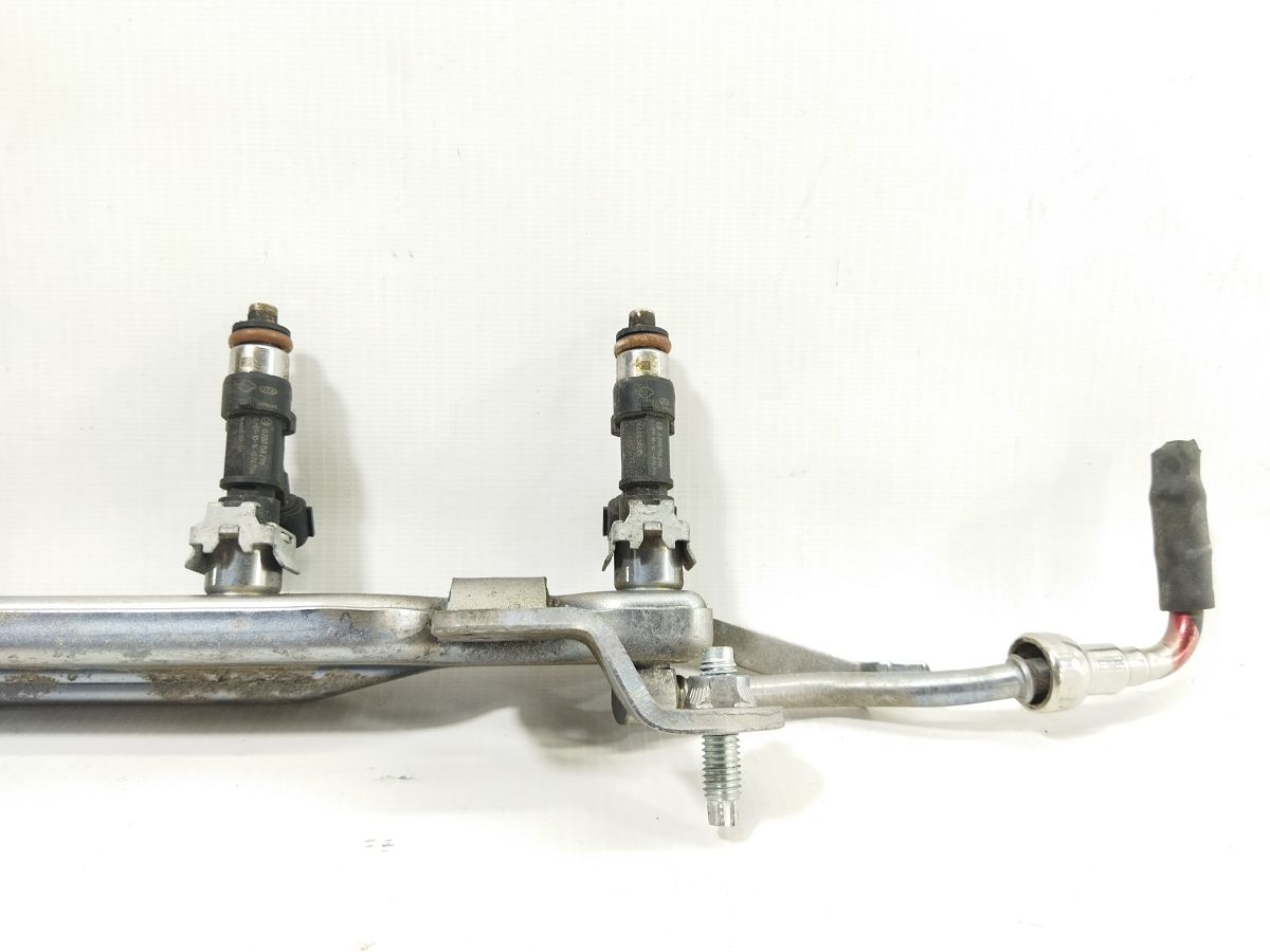 Sentra Паливна рейка з форсунками Nissan Sentra 2013-2019 175203RC2A Nissan Sentra 3
