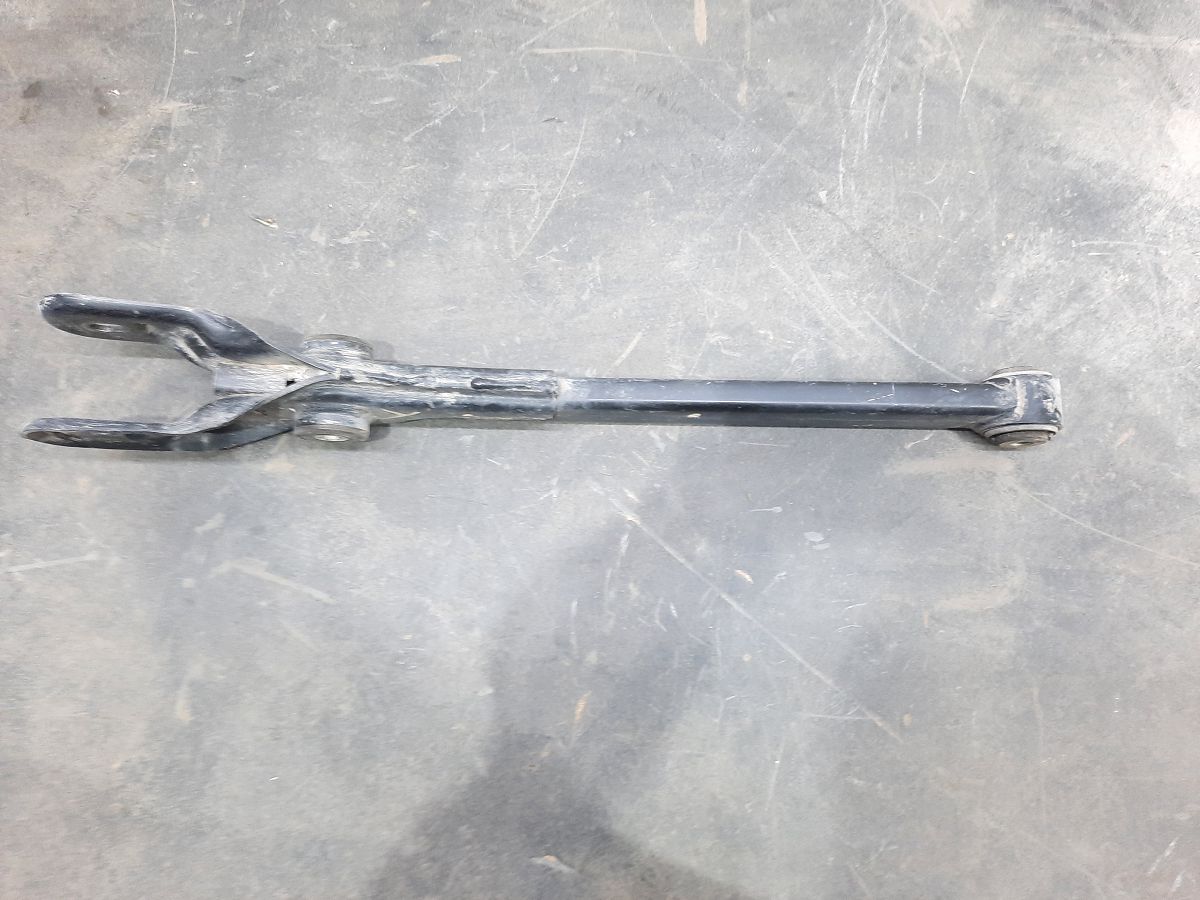 Dart Рычаг задний левый/правый нижний Dodge Dart 2013-2019 68080590AE Dodge Dart 24